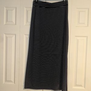 Outback Red M. Maxi Skirt